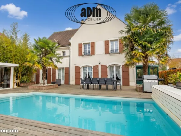 Propriété 7 pièces 170 m² 