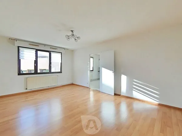 Appartement 3 pièces 77 m² 