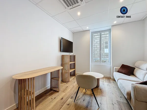 Studio meublé avec parking et climatisation 