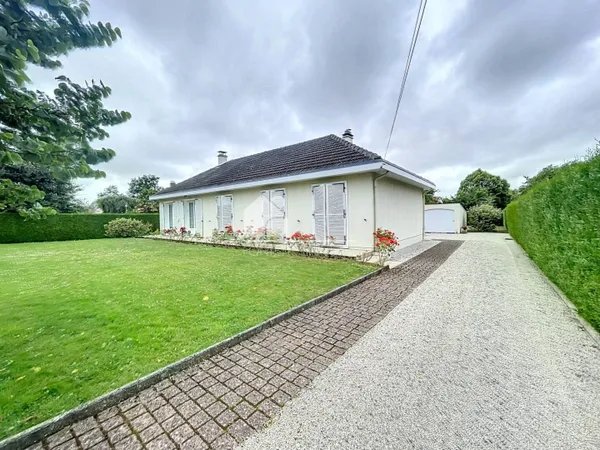 Maison de plain-pied 5 pièces 93 m² 