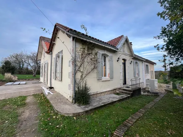 Maison en pierre 8 pièces 231 m² 