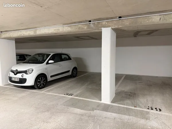 Parking à louer - Saint Maur le Parc 