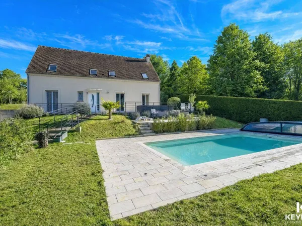 Maison 8 pièces 196 m² 