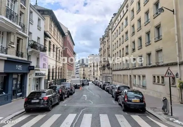 Commerce beauté/coiffure 34 m² 