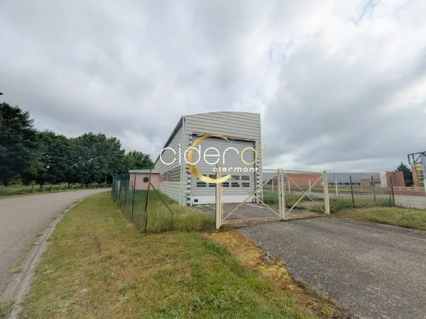 LOCAL D'ACTIVITE à VENDRE 
