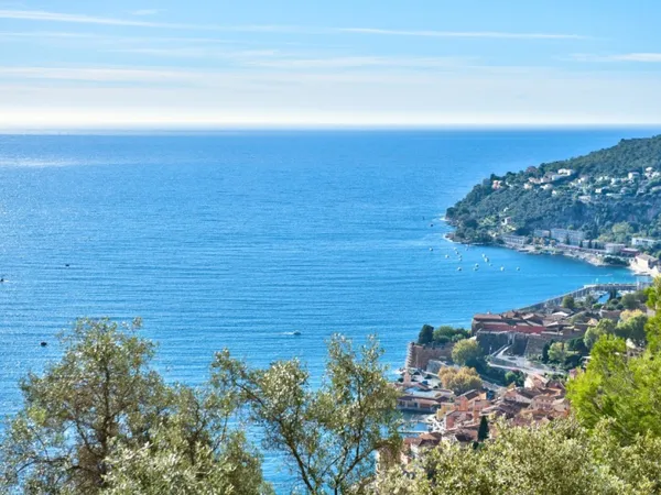 MOYENNE CORNICHE - APPARTEMENT 4 PIECES 125 M² A VENDRE - VUE MER EPOUSTOUFLANTE - BALCON - GARAGE 