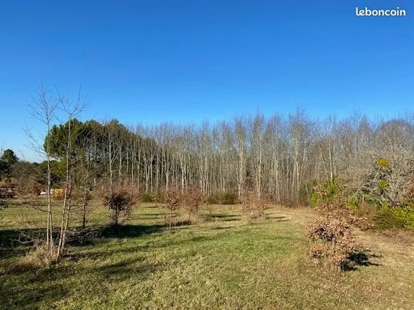 Terrain 1450 m² Chalagnac 