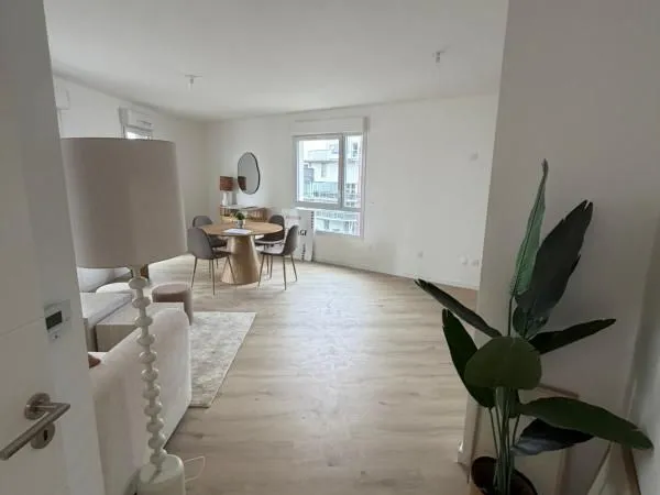 Appartement 4 pièces 79 m² 