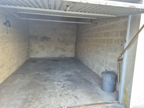 Parking - Garage Location Saint-Omer   80€