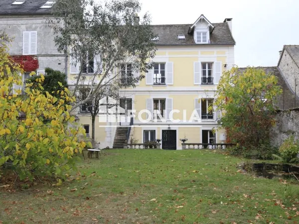 Maison 11 pièces 343 m² 