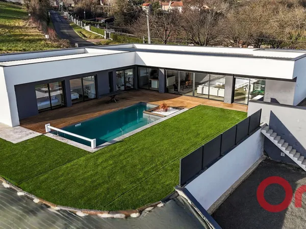 Maison 4 pièces 190 m² 