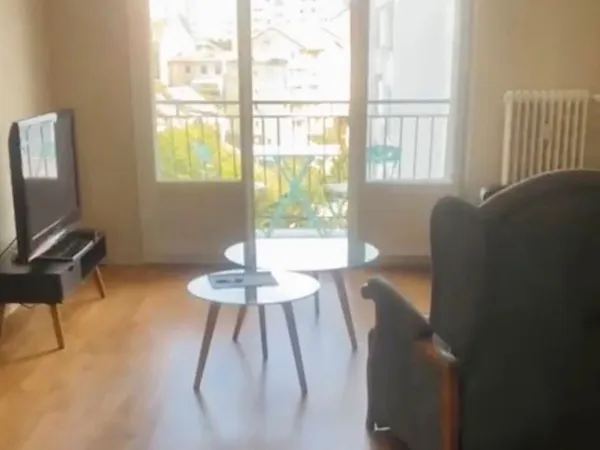Appartement T4 75m2 meublé CUSSET 