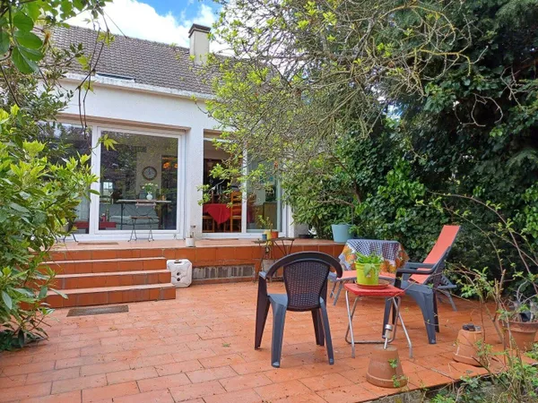Pavillon 9 pièces 150 m² 