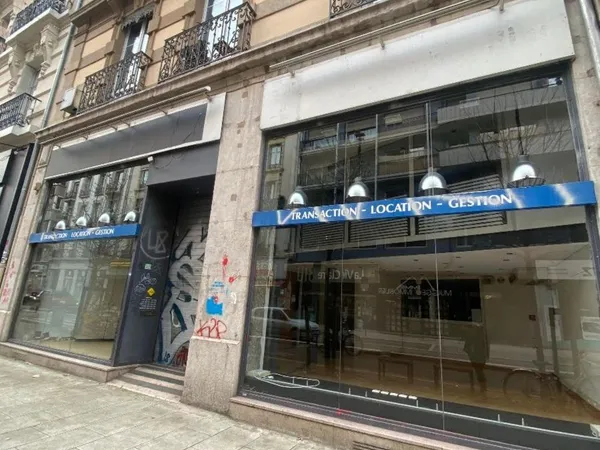 Location / Local commercial - 265 m² 