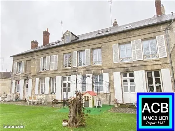 Propriété 16 pièces 415 m² 