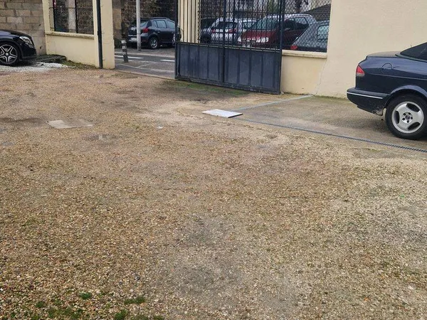 Parking 18 m² 