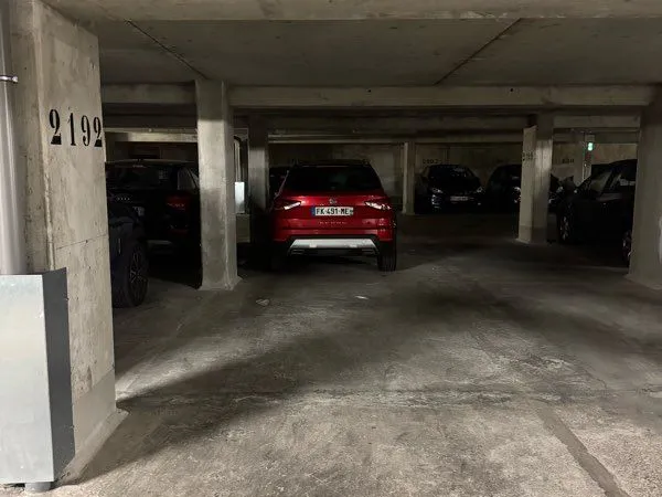 Place de parking en sous-sol - Résidence sécurisée - Bezons (95870) 