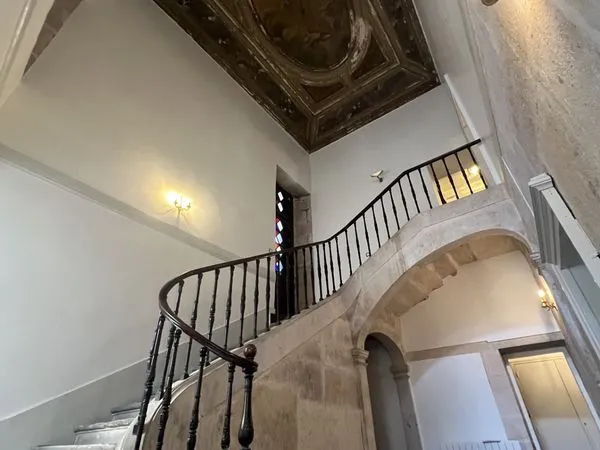 Duplex T4 au troisième et dernier étage d'un hôtel particulier en hyper centre 