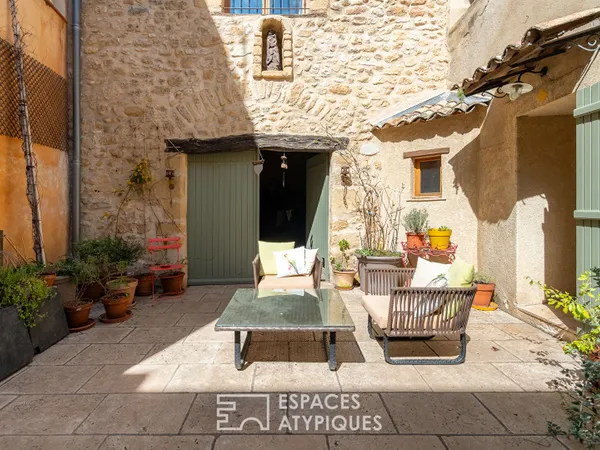 Maison de village avec cour intérieure 