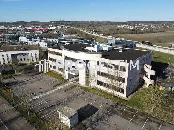 Bureau 1504 m² 