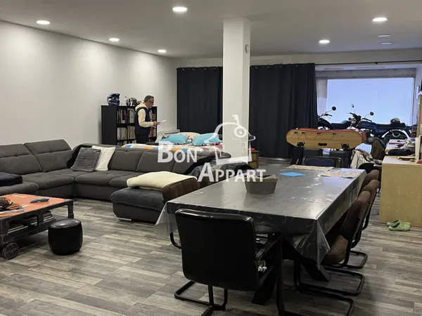 LOT DE DEUX APPARTEMENTS dont un en état brut. 
