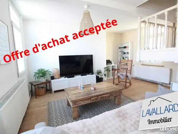 Maison 9 pièces 264 m² 