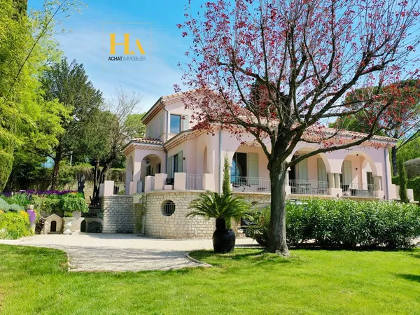 Bien d'exception à Montelimar, Le Géry, parc arboré de 4580m2, 6 pièces, 242 m2, 4 chambres, 