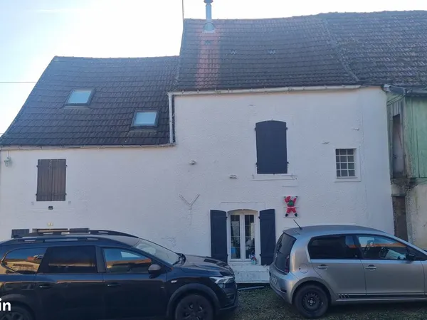 Maison individuelle 120 m² - 3 chambres - rénovée (PAC + photovoltaïque 2024) - garage - 169 000 