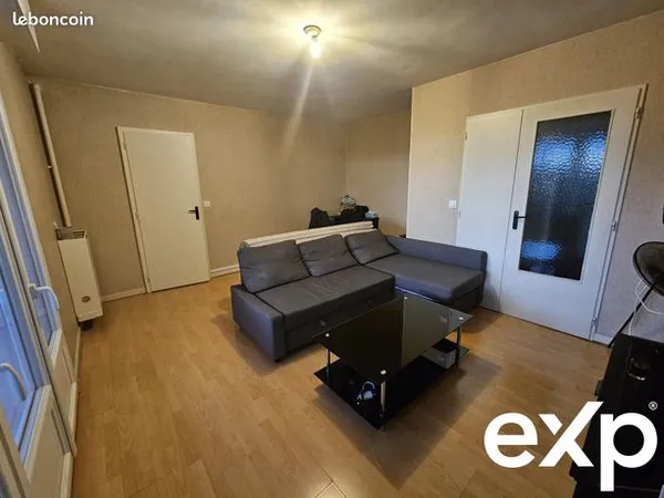 Studio 1 pièce 35 m² 
