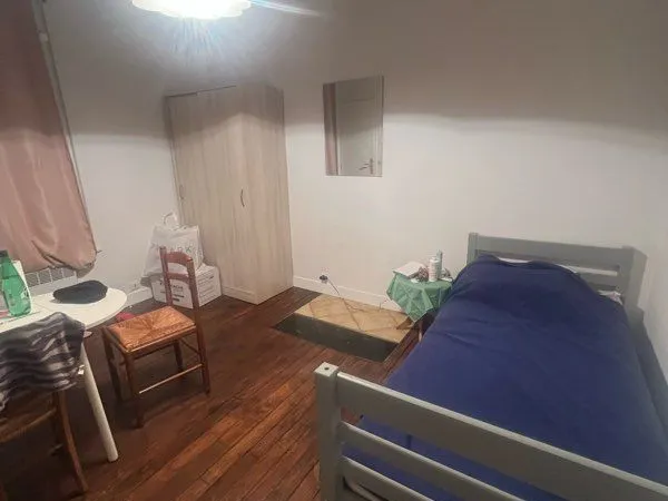 Studio meublé 17 m² à 5 min à pied de la gare de Rambouillet 