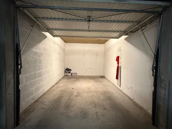 Parking/box 15 m² Gaillard 