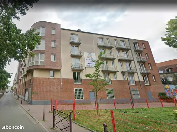 Studio 1 pièce 19 m² 