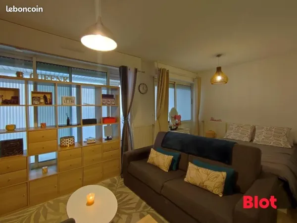Studio 1 pièce 31 m² 