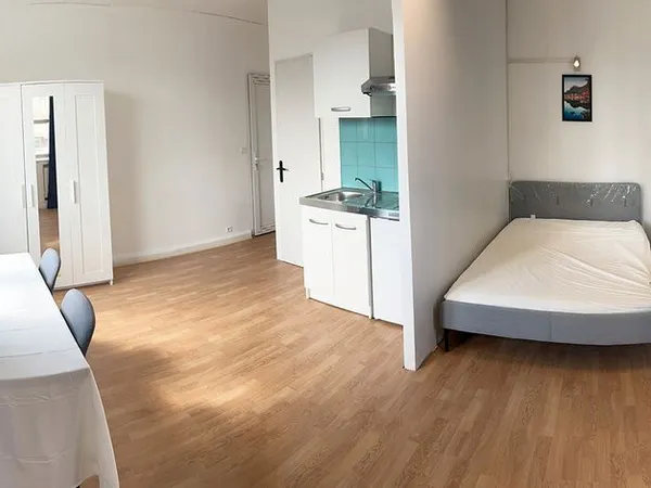 Studio en centre Nancy, proche gare (tout inclus) 