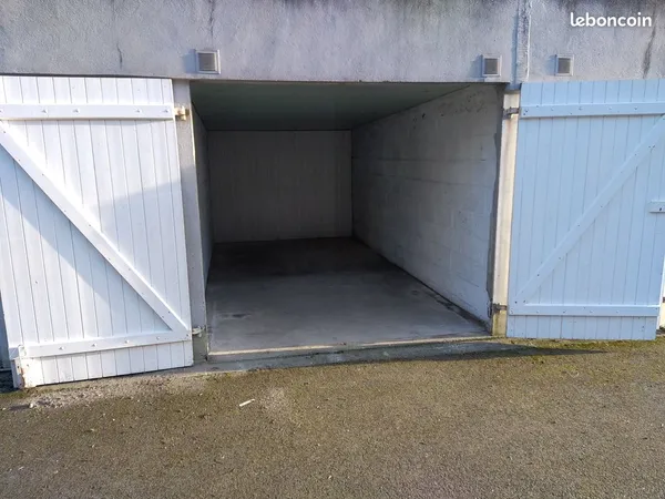 Garage/box 13 m2 quartier Dourjacq 