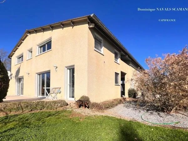Maison à vendre 5 pièces dont 3 chambres - grand garage de 300 m² sur terrain 3845 m² 