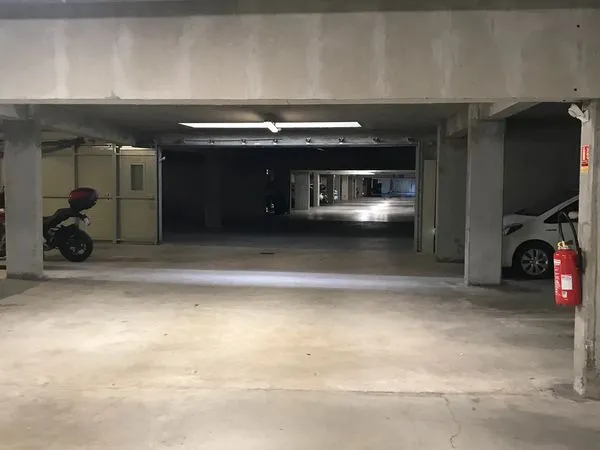 Parking a louer 
