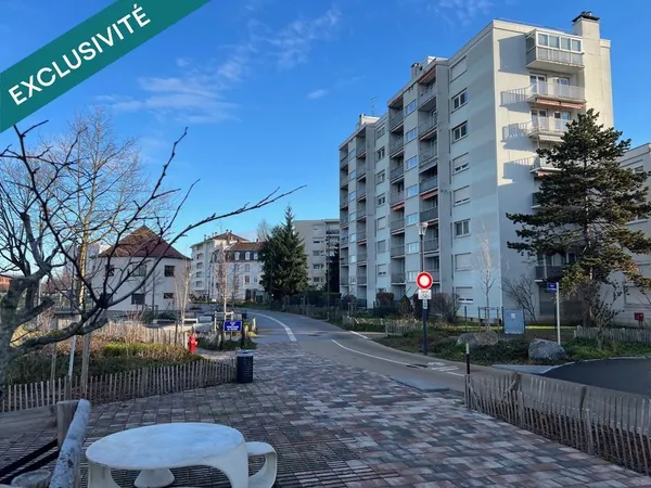 F4 lumineux quartier calme, jolie vue dégagée 