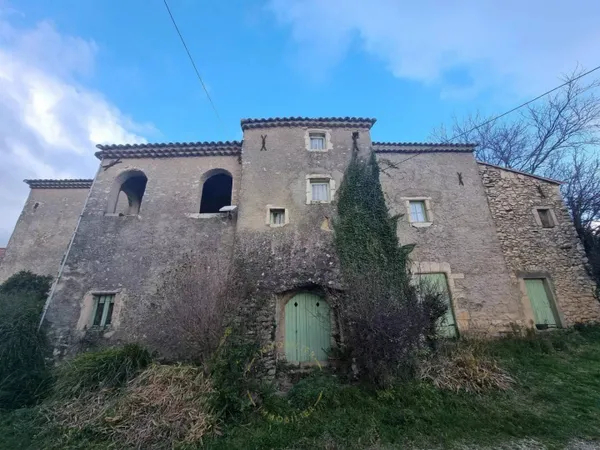 Maison 6 pièces 180 m² 