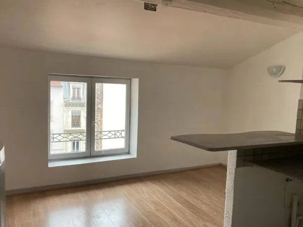 Studio 1 pièce 19 m² 