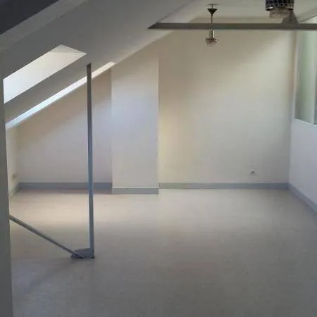 Studio 1 pièce 28 m² 