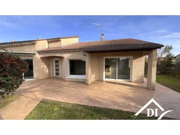 Maison de plain-pied 6 pièces 135 m² 
