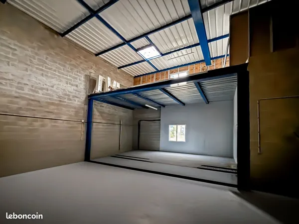 Location Hangar 