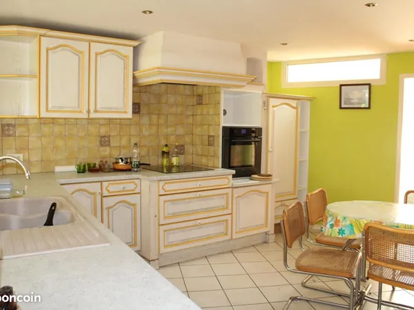 Maison 7 pièces 170 m² 