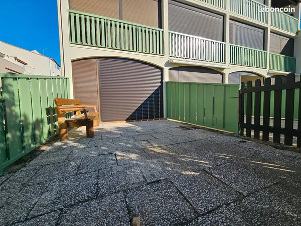 Type 2 en rdj - parking privatif - piscine 