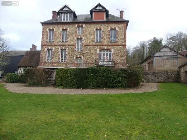 Propriété 10 pièces 316 m² 