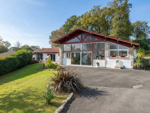 Maison 6 pièces 145 m² 
