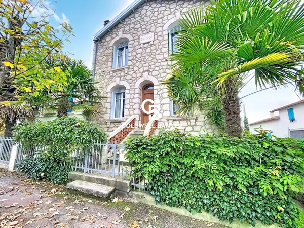 Maison de Charme - Authentique Fourasnaise au Coeur de Fouras, à 50 mètres de l'Océan 