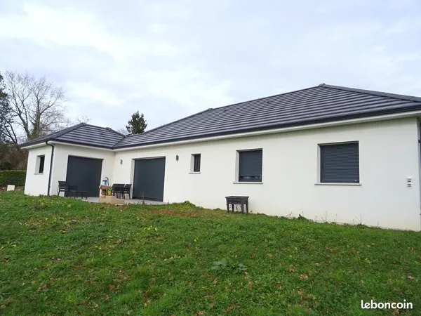 SERRES MORLAAS - Maison quasi neuve T4107 m² + garage 