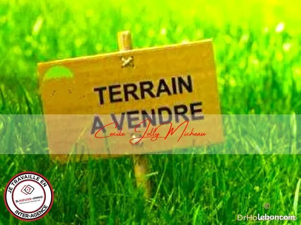 Terrain 2082 m² 